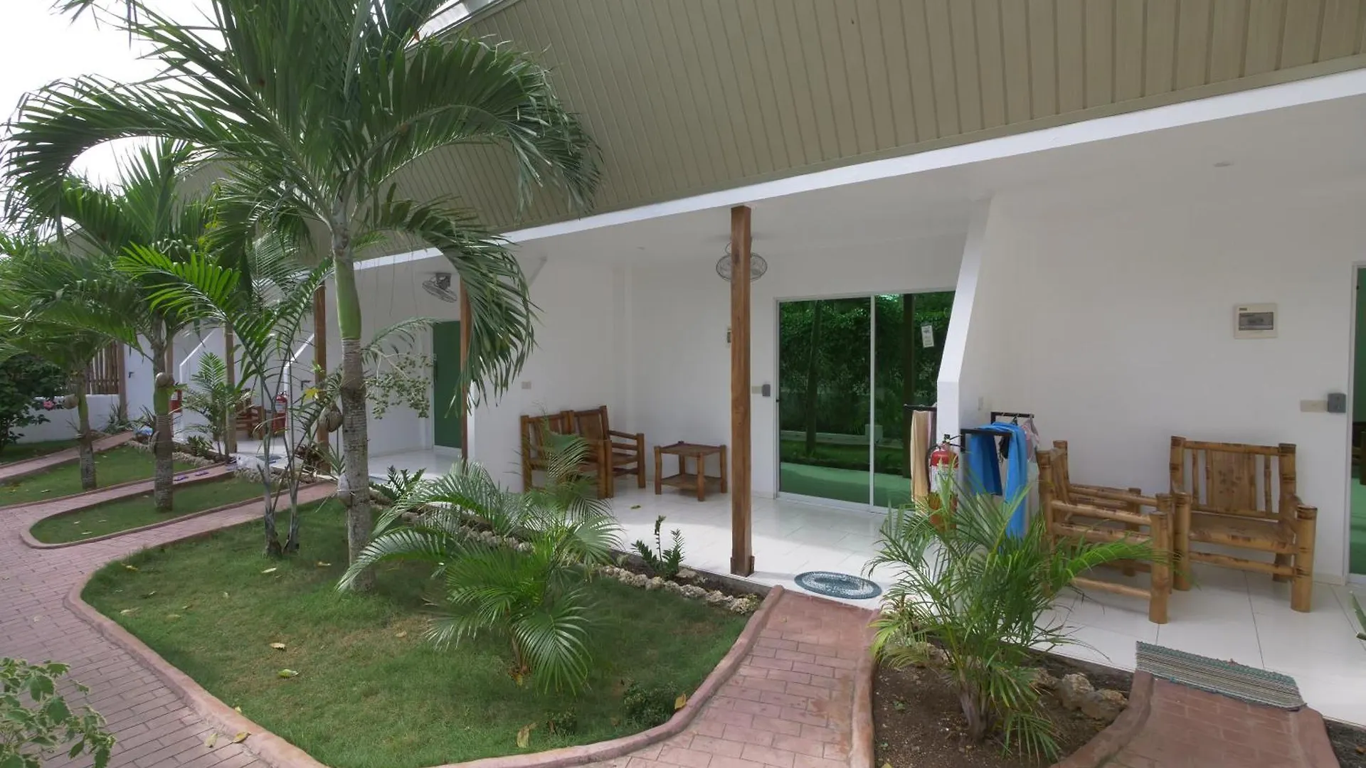 Alona Gecko Inn Panglao 2*,
