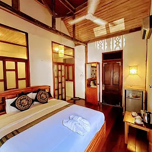 ireenkevin-guesthouse.hotelsluangprabang.com/